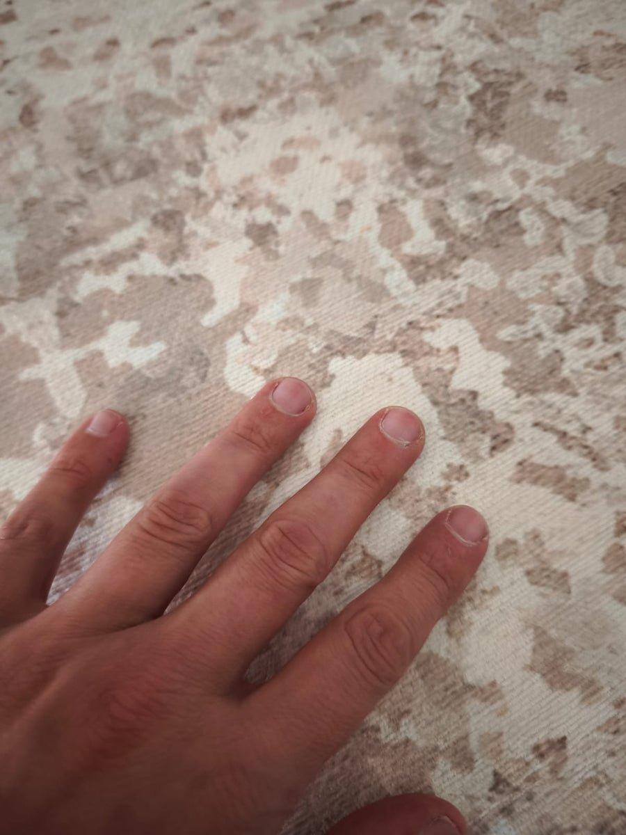 Tapete Nausi Beige Zero Pelo | 1.6 x 2.3 m.