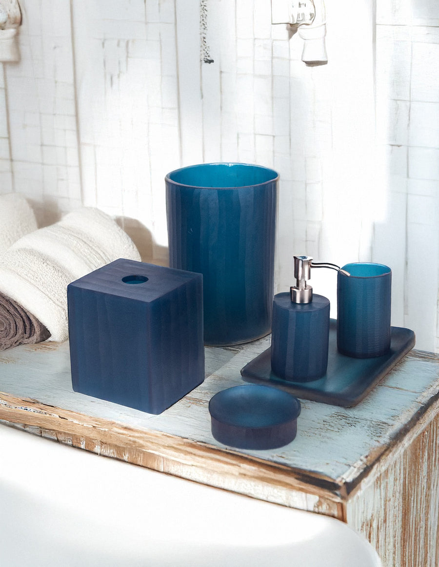 Set de baño de Resina Ana Azul Plumbago – 6 piezas